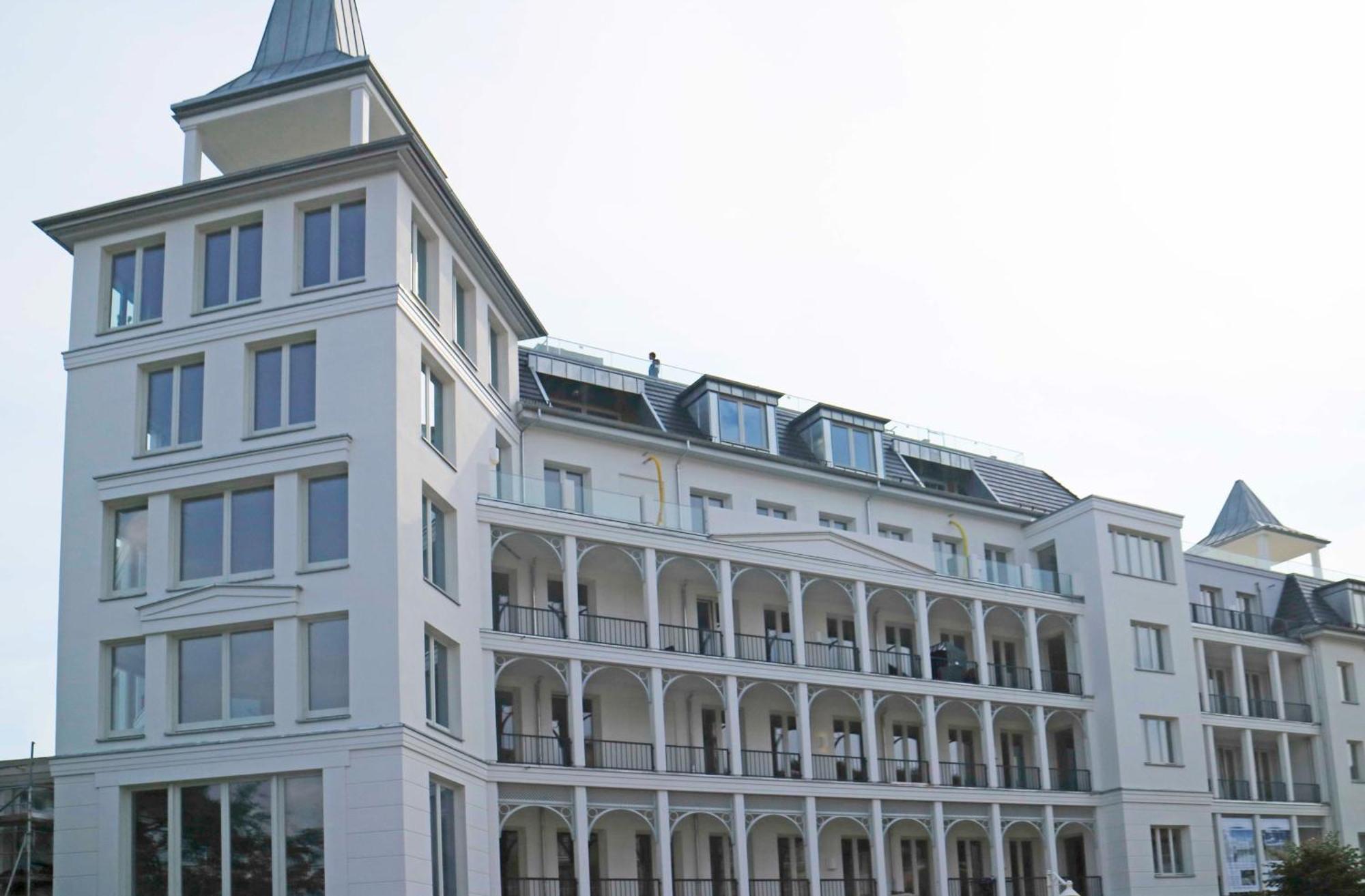 Spa Apartment First Sellin Exterior photo
